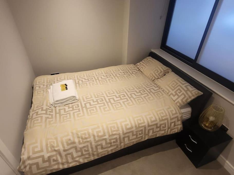Entire Reigate Apartment Hosted By Pius Exterior photo